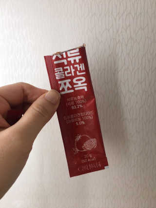 조은약초 석류콜라겐 석류즙 석류쪼옥 젤리 스틱 15포 x 20g — 5점을 준 리뷰어가 2020년 8월 올린 사용 사진