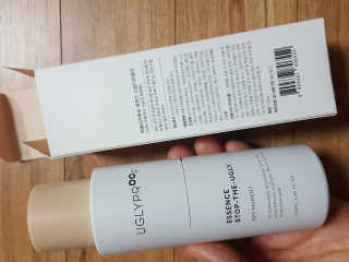 어글리프루프 에센스 스탑디어글리 레드모먼트 에센스 120ml — 5점을 준 리뷰어가 2020년 7월 올린 사용 사진
