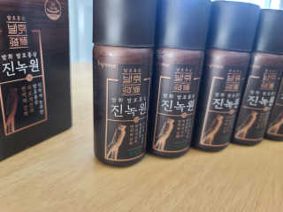 한국야쿠르트 발휘 발효홍삼 진녹綠원 — 5점을 준 리뷰어가 2020년 10월 올린 사용 사진