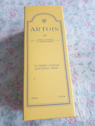 아르투아 ARTOIS 꽃밭에 누운듯 은은한 꽃향기, 아르투아 자르 바디로션 — 5점을 준 리뷰어가 2020년 7월 올린 사용 사진
