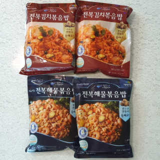 바다는다웰빙이다 전복해물볶음밥/전복김치볶음밥 250g-4봉지 — 5점을 준 리뷰어가 2020년 8월 올린 사용 사진