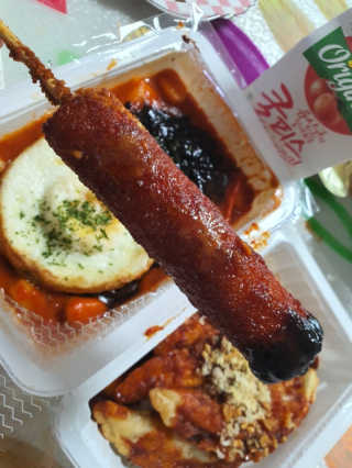 죠스떡볶이 [죠스푸드] 짜빠떡볶이+떡또그+범벅만두 신메뉴 3종 — 5점을 준 리뷰어가 2020년 4월 올린 사용 사진
