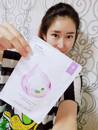 페네그린 모이스처라이징 셀렉트 마스크 콰이트 리치 10매 — 5점을 준 리뷰어가 2020년 8월 올린 사용 사진
