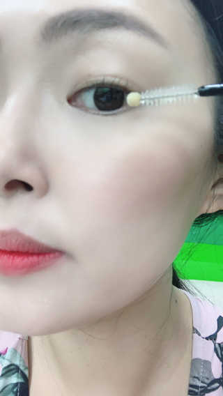 닥터존스킨 눈썹자라 — 5점을 준 리뷰어가 2020년 8월 올린 사용 사진