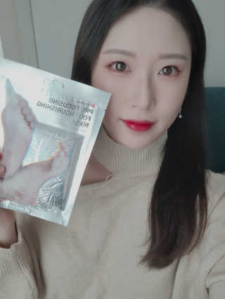 리더스코스메틱 리더스 프로 포커싱 풋 너리싱 마스크/5매 — 5점을 준 리뷰어가 2020년 11월 올린 사용 사진