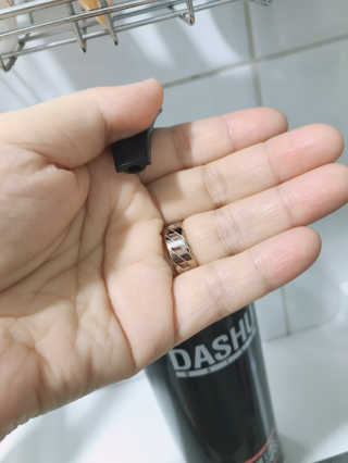 다슈코리아 다슈 데일리 센서티브 탈모 완화 샴푸 — 5점을 준 리뷰어가 2020년 8월 올린 사용 사진