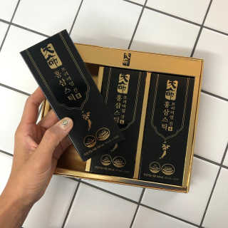 헬스업_천명진프리미엄홍삼스틱_10ml x 30포 — 5점을 준 리뷰어가 2020년 11월 올린 사용 사진