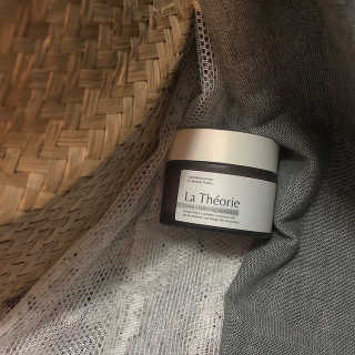 La Theorie Hydrating Ingredients | 하이드레이팅 인그레이디언츠 — 5점을 준 리뷰어가 2020년 5월 올린 사용 사진