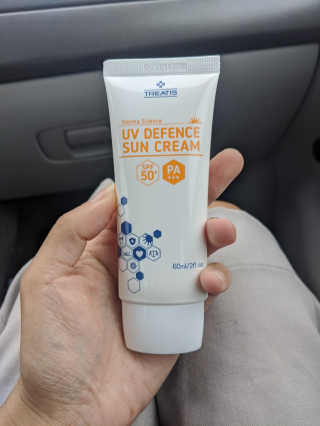 트리티스 US [TREATIS] UV Defence Sun Cream PA+++ / SPF50+ — 4점을 준 리뷰어가 2021년 2월 올린 사용 사진