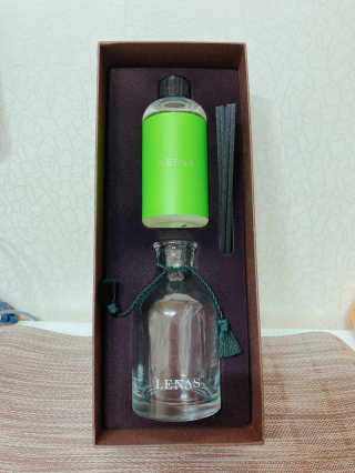 레나스 프리미엄 아로마 디퓨저 200ml  [1SET] — 5점을 준 리뷰어가 2020년 5월 올린 사용 사진