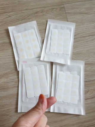 엘라밴드 하이드로 도트 스팟패치 12mm, 10mm — 5점을 준 리뷰어가 2020년 8월 올린 사용 사진