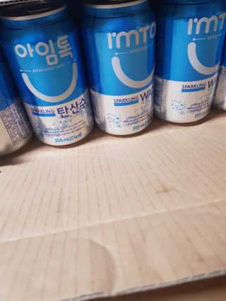 일화 아임톡 탄산수 355mlX24캔 + 보냉팩 증정이벤트 — 5점을 준 리뷰어가 2020년 4월 올린 사용 사진
