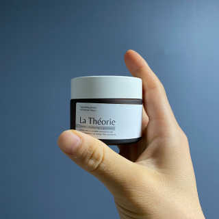 La Theorie Hydrating Ingredients | 하이드레이팅 인그레이디언츠 — 3점을 준 리뷰어가 2020년 5월 올린 사용 사진