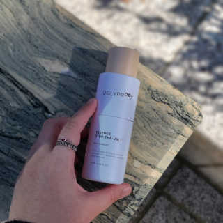 어글리프루프 에센스 스탑디어글리 레드모먼트 에센스 120ml — 4.5점을 준 리뷰어가 2020년 10월 올린 사용 사진