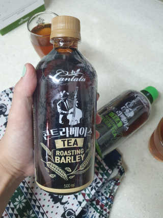 칸타타 콘트베이스 칸타타 콘트라베이스 TEA 보리/그린티 500ml — 5점을 준 리뷰어가 2020년 8월 올린 사용 사진