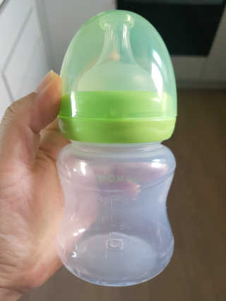 유비맘 신생아젖병 120ml 트리플팩_ 젖꼭지 포함 — 5점을 준 리뷰어가 2020년 6월 올린 사용 사진