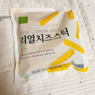 가치식탁 리얼치즈스틱, 리얼크림치즈볼 — 4점을 준 리뷰어가 2020년 9월 올린 사용 사진