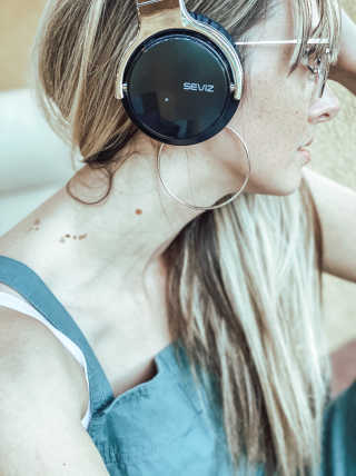 SEVIZ Bluetooth Headphones 10 3color — 5점을 준 리뷰어가 2020년 6월 올린 사용 사진