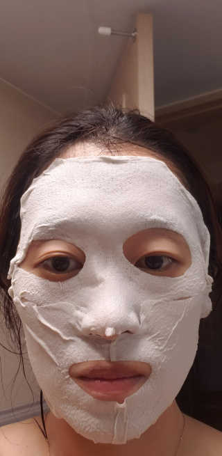아이디플라코스메틱 페이스핏 플라스터 마스크 — 3점을 준 리뷰어가 2020년 5월 올린 사용 사진