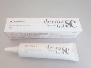 derma SC-Gel 더마에스씨 겔 20g — 5점을 준 리뷰어가 2020년 5월 올린 사용 사진