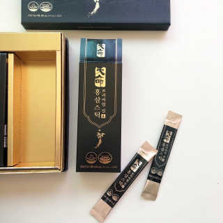 헬스업_천명진프리미엄홍삼스틱_10ml x 30포 — 5점을 준 리뷰어가 2020년 9월 올린 사용 사진
