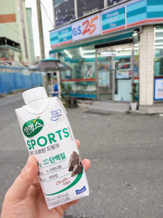 셀렉스스포츠 셀렉스 스포츠 드링크 초콜릿 _ 330ml x 12팩 — 4.5점을 준 리뷰어가 2020년 11월 올린 사용 사진