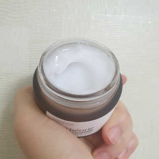 La Theorie Hydrating Ingredients | 하이드레이팅 인그레이디언츠 — 5점을 준 리뷰어가 2020년 4월 올린 사용 사진