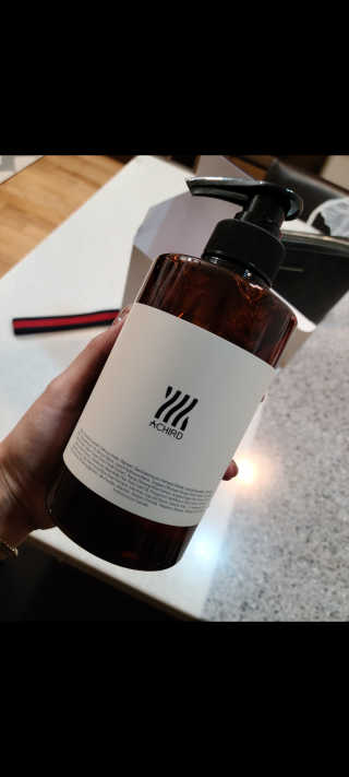 에이처드 유산균 탈모 샴푸 500ml — 5점을 준 리뷰어가 2020년 9월 올린 사용 사진