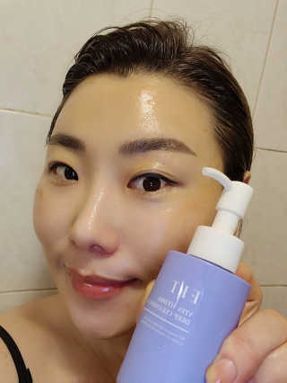 이엘티 비타 하이드로 딥 클렌징 오일 — 5점을 준 리뷰어가 2020년 8월 올린 사용 사진