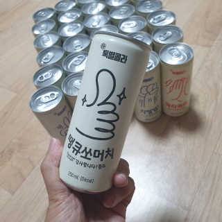 일화 No 슈가0Kcal 스테비아 톡별콜라 콤보팩 250mlX30 캔 — 5점을 준 리뷰어가 2020년 7월 올린 사용 사진
