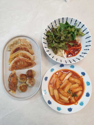 [심플리쿡]창화당떡볶이+모둠만두, 쫄면+굴림만두 SET — 5점을 준 리뷰어가 2020년 9월 올린 사용 사진