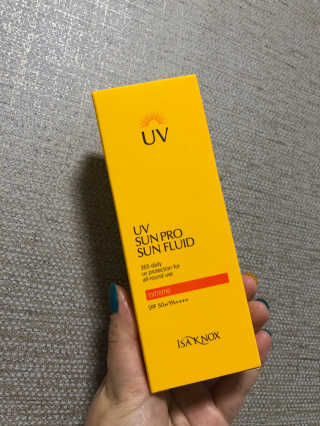 네이처컬렉션 이자녹스 UV 선 프로 365 익스트림 선 플루이드 100ml — 5점을 준 리뷰어가 2020년 5월 올린 사용 사진
