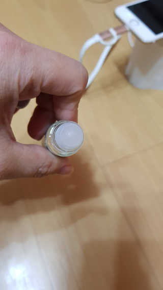 짜이디 야몽_허브로만든 힐링 아로마오일 — 3점을 준 리뷰어가 2020년 10월 올린 사용 사진