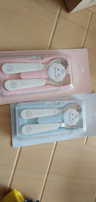 유비맘 스푼포크 케이스 세트 1+1 _컬러랜덤 발송 — 5점을 준 리뷰어가 2020년 10월 올린 사용 사진