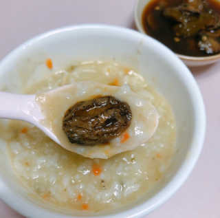 바다는다웰빙이다 완도사랑 전복죽 250g - 2팩 + 전복장조림 2팩 — 4점을 준 리뷰어가 2020년 11월 올린 사용 사진
