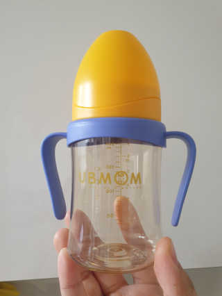 유비맘 PPSU 젖병 노꼭지_200ml_컬러 랜덤 발송 — 5점을 준 리뷰어가 2020년 9월 올린 사용 사진