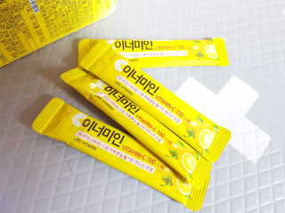 이너미인 VITAMIN-C 700 — 5점을 준 리뷰어가 2020년 8월 올린 사용 사진