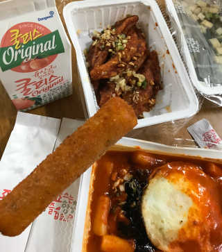 죠스떡볶이 [죠스푸드] 짜빠떡볶이+떡또그+범벅만두 신메뉴 3종 — 5점을 준 리뷰어가 2020년 4월 올린 사용 사진