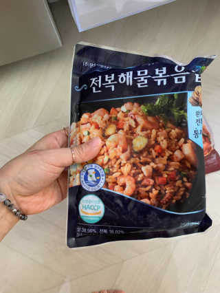 바다는다웰빙이다 전복해물볶음밥/전복김치볶음밥 250g-4봉지 — 5점을 준 리뷰어가 2020년 8월 올린 사용 사진