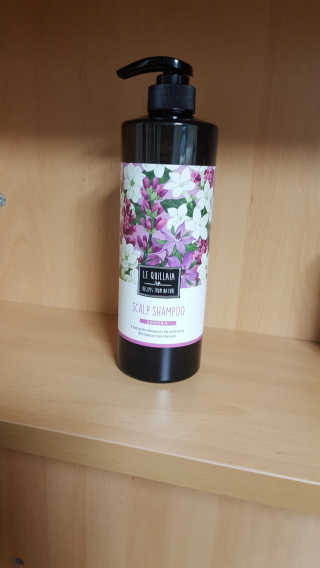르퀼라야 스칼프 샴푸 810ml [가드니아/포레스트] — 5점을 준 리뷰어가 2020년 7월 올린 사용 사진