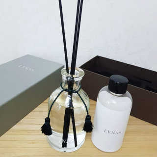 레나스 프리미엄 아로마 디퓨저 200ml  [1SET] — 5점을 준 리뷰어가 2020년 6월 올린 사용 사진