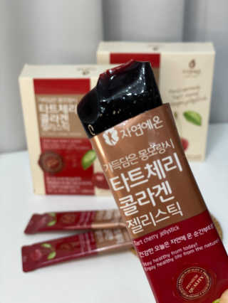 자연에온 가득담은 몽모랑시 타트체리 콜라겐 젤리스틱 — 4점을 준 리뷰어가 2020년 12월 올린 사용 사진