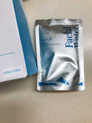 [설랩] 클렌징워터 세안수 500ml x 6팩 — 4점을 준 리뷰어가 2020년 8월 올린 사용 사진