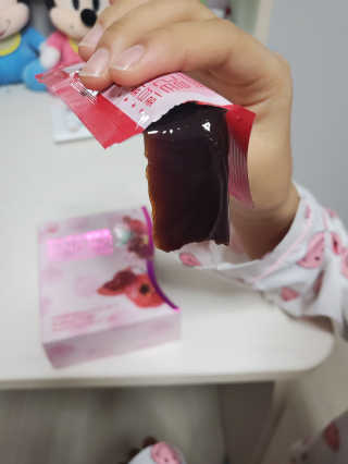헬스업_쁘띠쁘띠석류콜라겐젤리_20g x 14포 — 5점을 준 리뷰어가 2020년 11월 올린 사용 사진