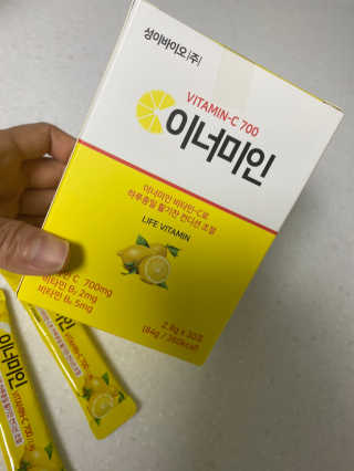 이너미인 VITAMIN-C 700 — 5점을 준 리뷰어가 2020년 8월 올린 사용 사진