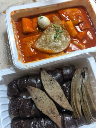 죠스떡볶이 [죠스푸드] 짜빠떡볶이+떡또그+범벅만두 신메뉴 3종 — 5점을 준 리뷰어가 2020년 4월 올린 사용 사진