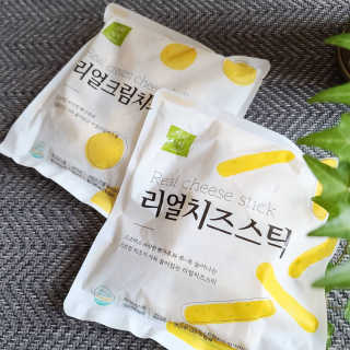 가치식탁 리얼치즈스틱, 리얼크림치즈볼 — 5점을 준 리뷰어가 2020년 10월 올린 사용 사진
