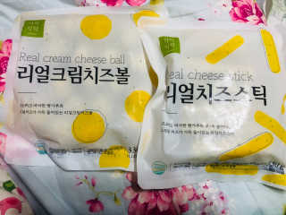 가치식탁 리얼치즈스틱, 리얼크림치즈볼 — 5점을 준 리뷰어가 2020년 9월 올린 사용 사진