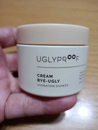 어글리프루프 크림 바이어글리 하이드레이션 샤워 50ml — 5점을 준 리뷰어가 2020년 12월 올린 사용 사진