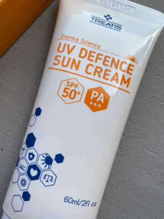 트리티스 US [TREATIS] UV Defence Sun Cream PA+++ / SPF50+ — 3점을 준 리뷰어가 2020년 10월 올린 사용 사진